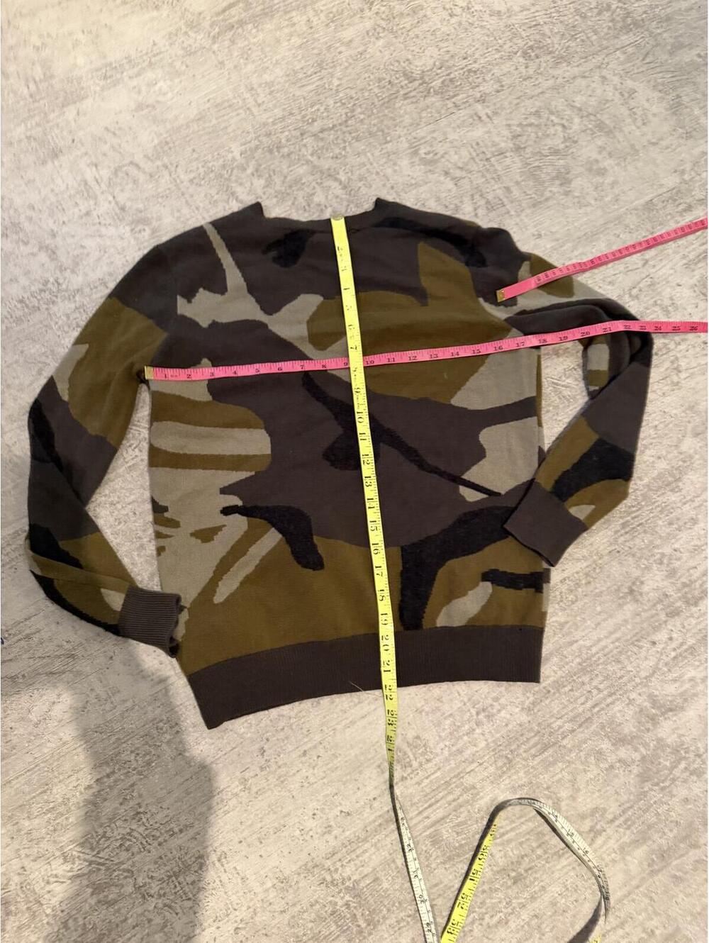 Burberry 100% Cashmere Camoflauge Sweater see description - Picture 5 of 7